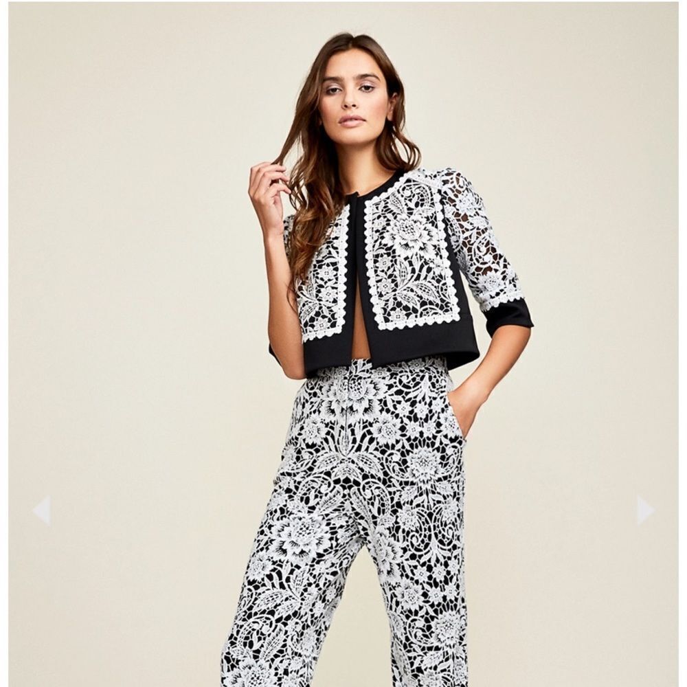 Tadashi Shoji lace/ mesh cropped blazer, size 2